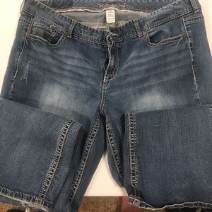 Maurices Jeans size 24
